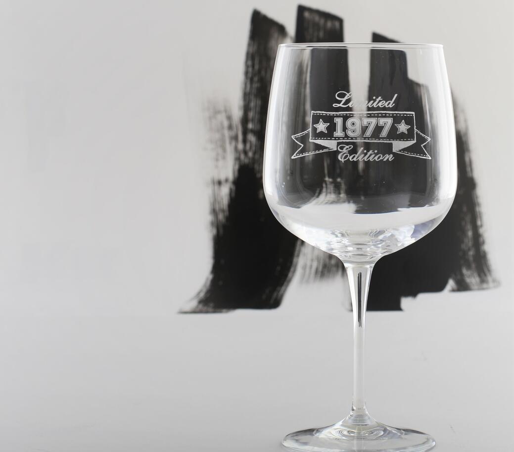 gin cocktailglas met lasergravure